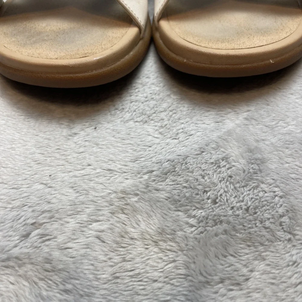 Abeo Womens Laguna‎ Leather Sandals Size 9.5 Cream Easy On Off Criss Cross Flats